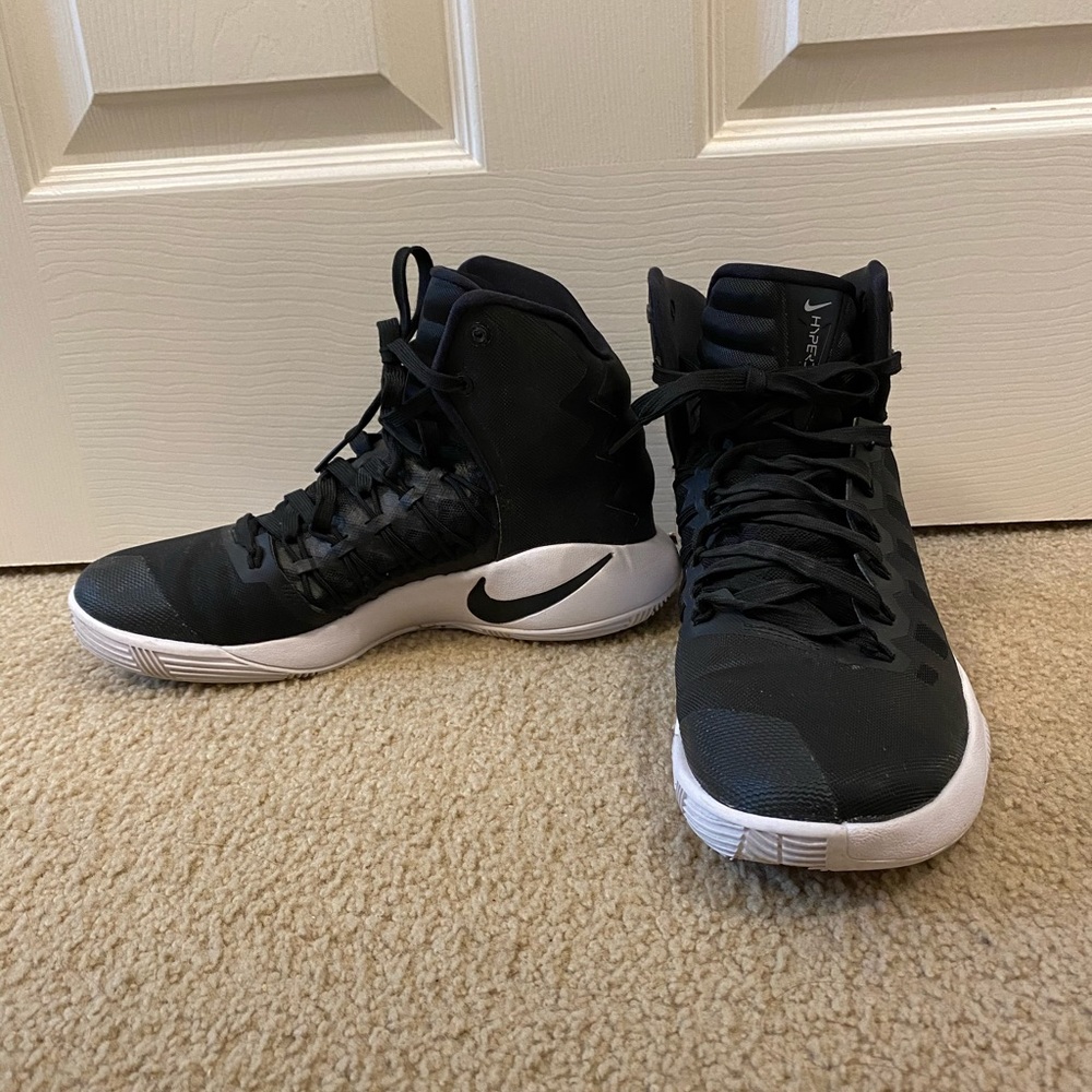 Women’s Nike Hyperdunk Basketball Shoe